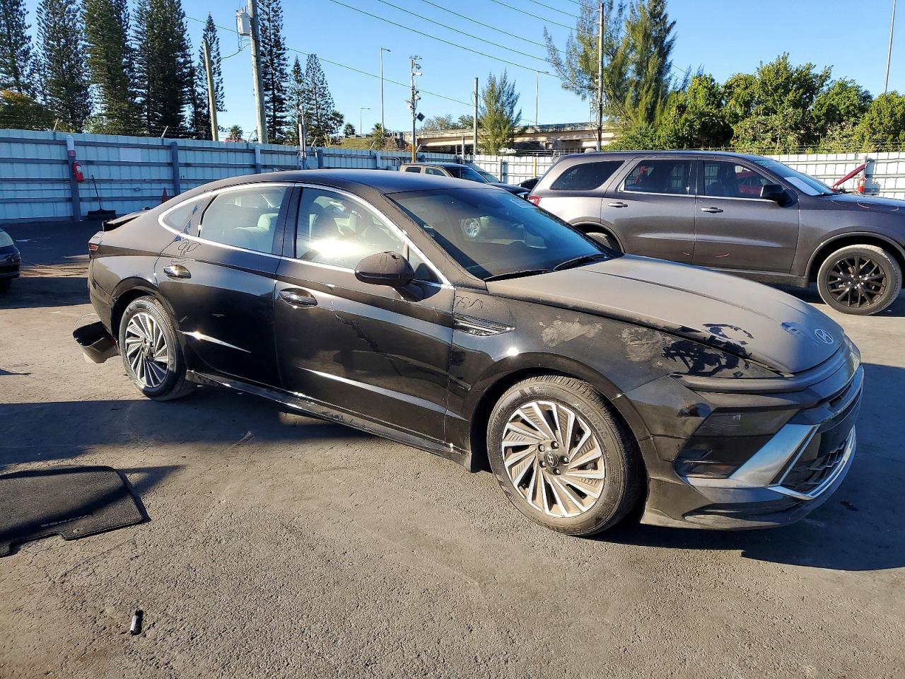 2025 HYUNDAI SONATA HYBRID photo 4
