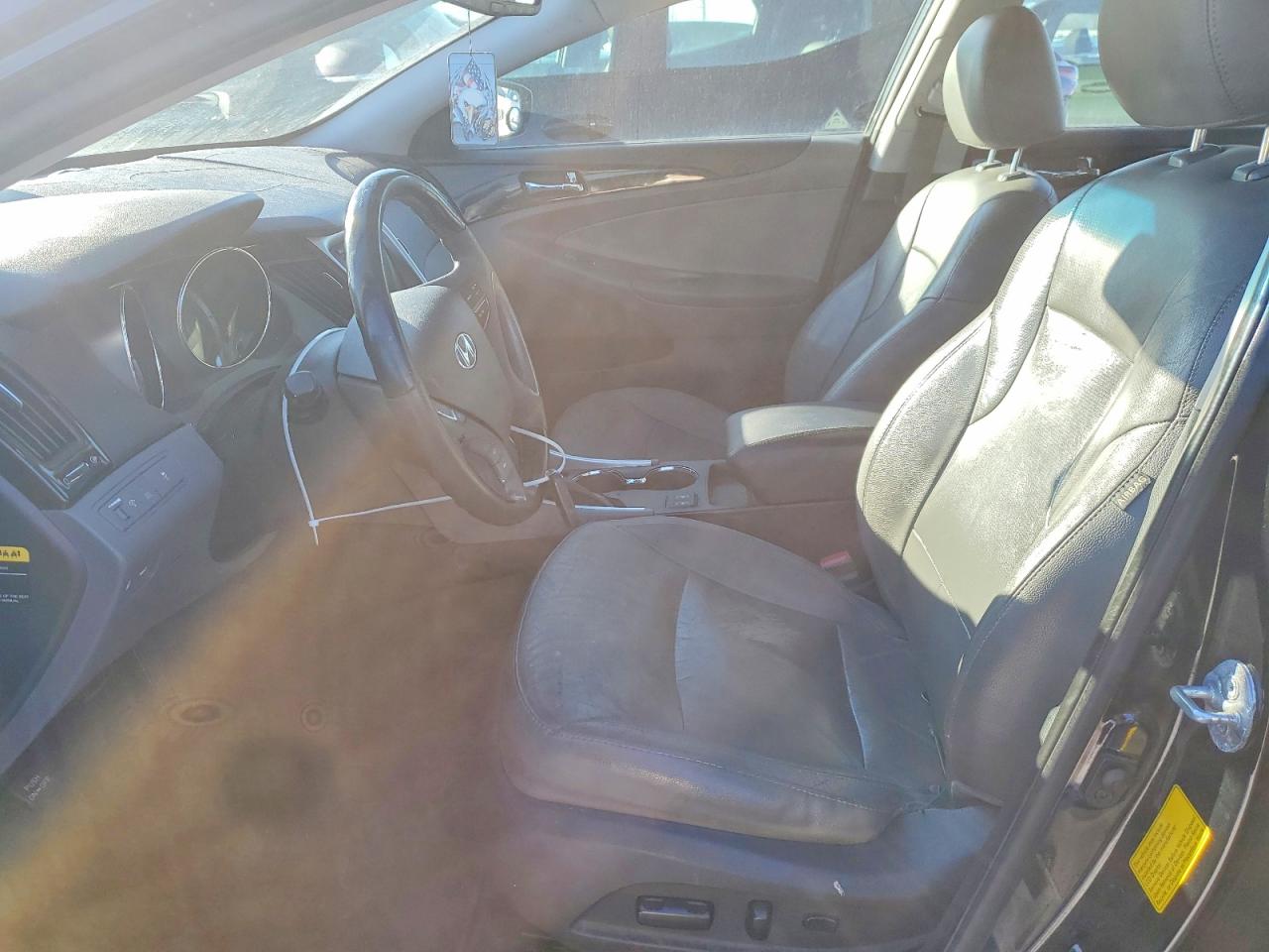 2012 HYUNDAI SONATA SE photo 7