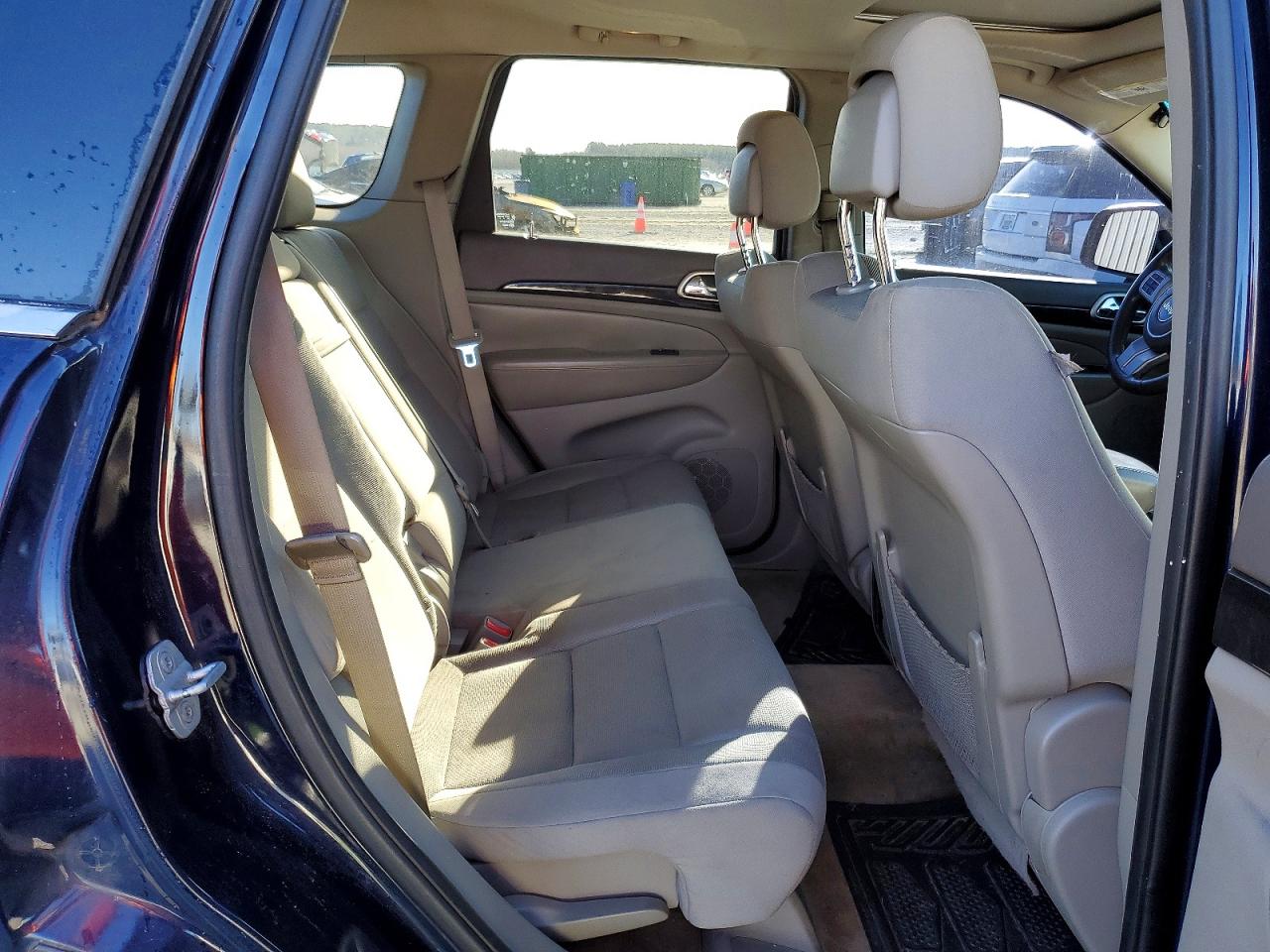 2012 JEEP GRAND CHEROKEE LAREDO photo 10