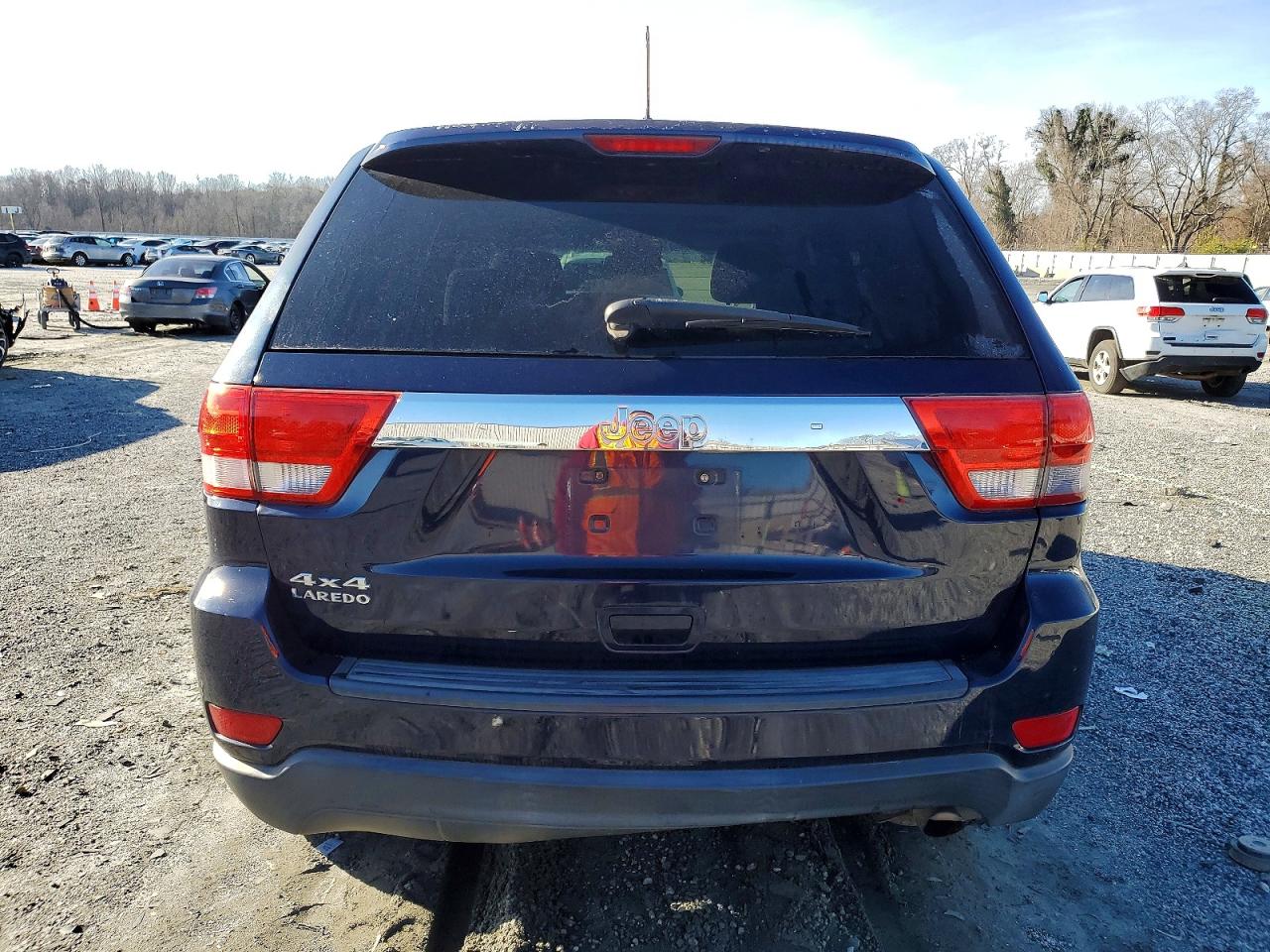 2012 JEEP GRAND CHEROKEE LAREDO photo 6