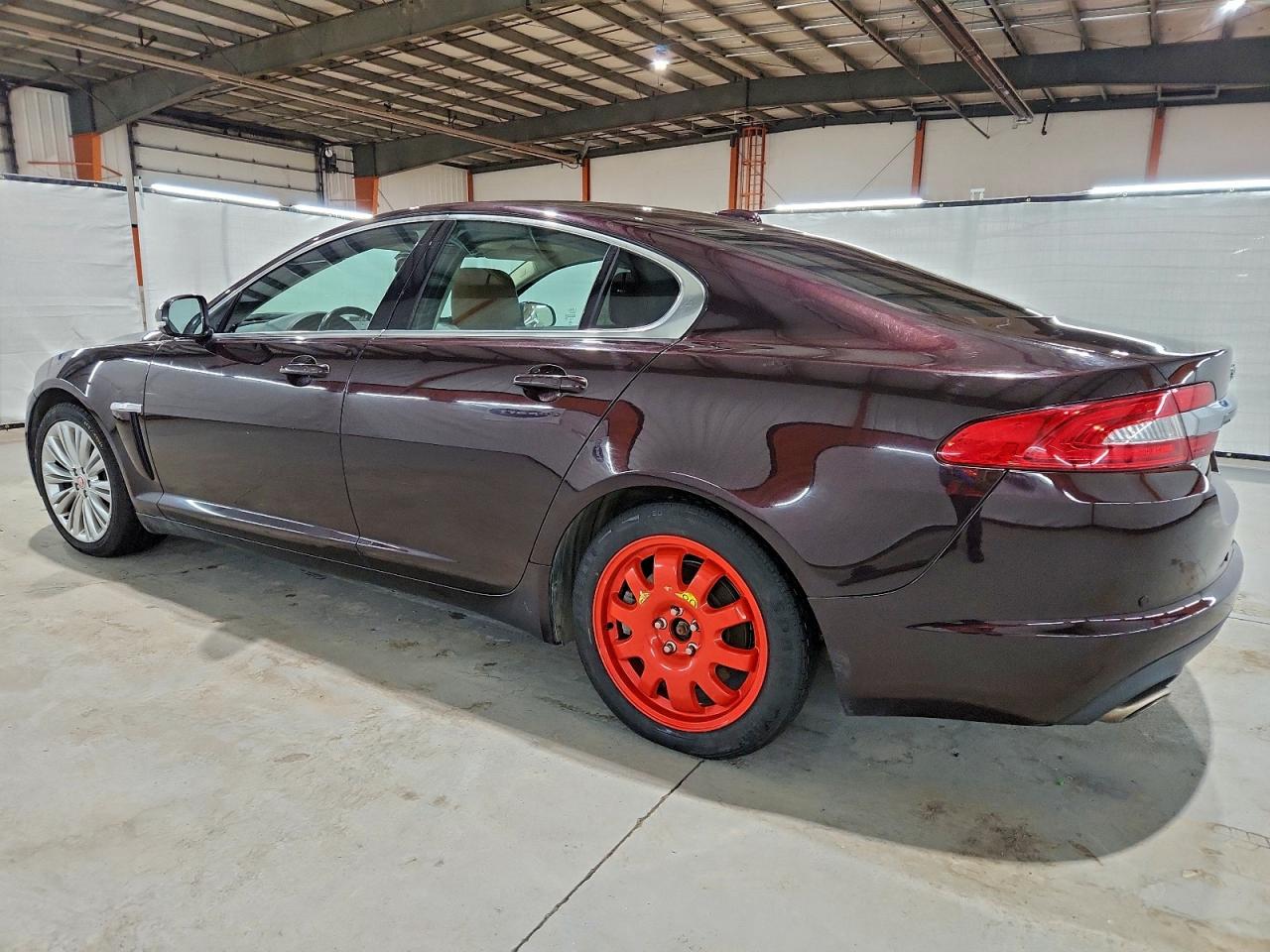 2012 JAGUAR XF PORTFOLIO photo 2