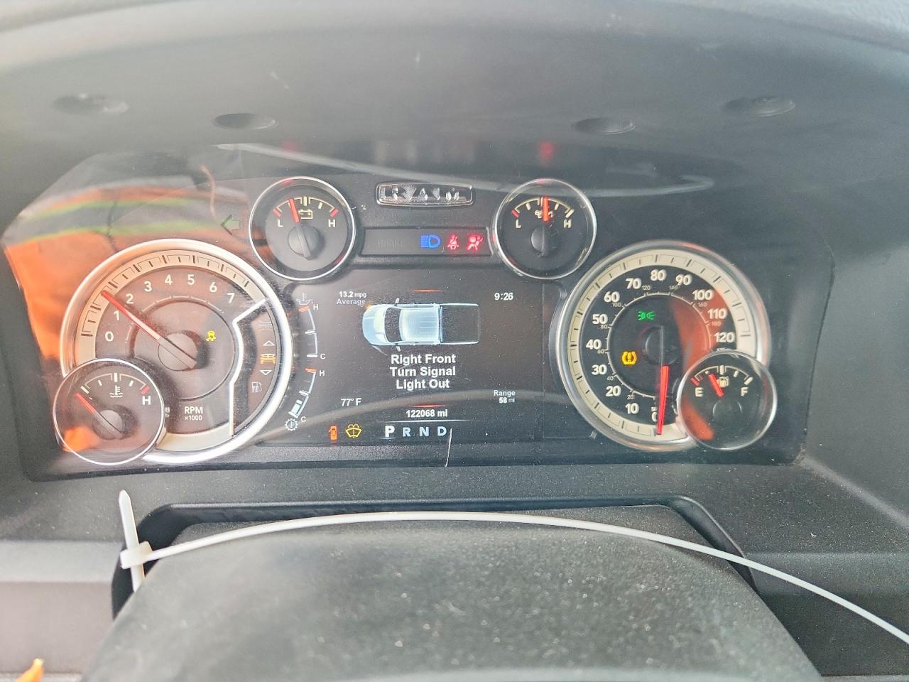 2019 RAM 1500 CLASSIC SLT photo 9