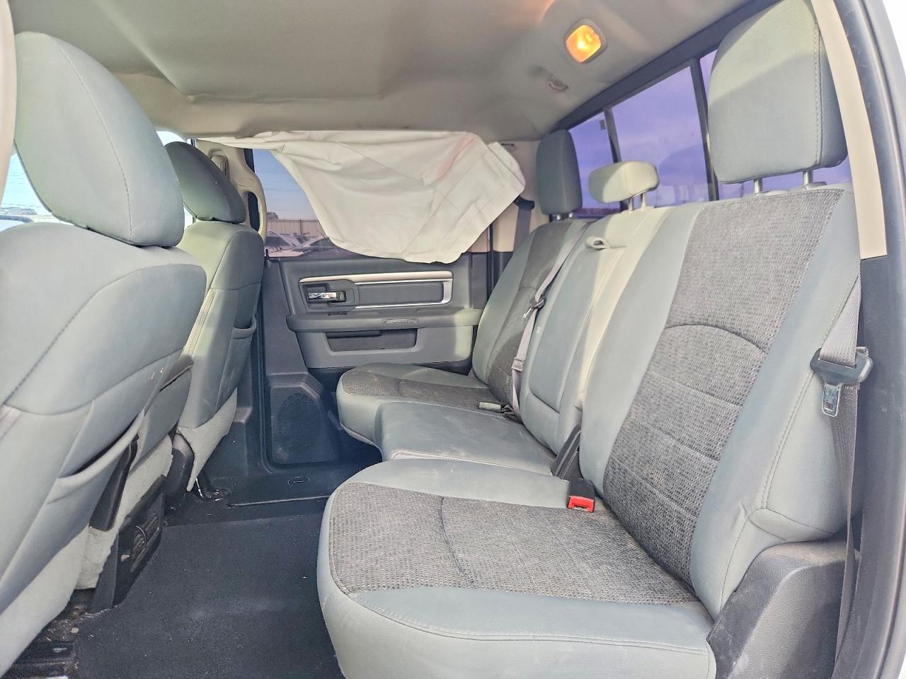 2019 RAM 1500 CLASSIC SLT photo 10