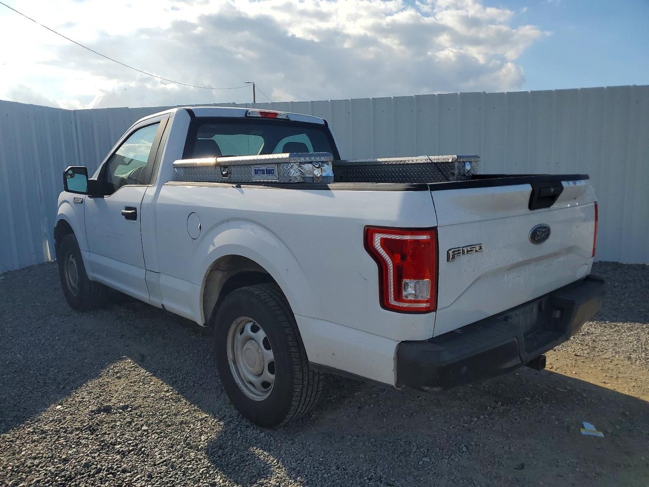 2017 FORD F150 photo 2