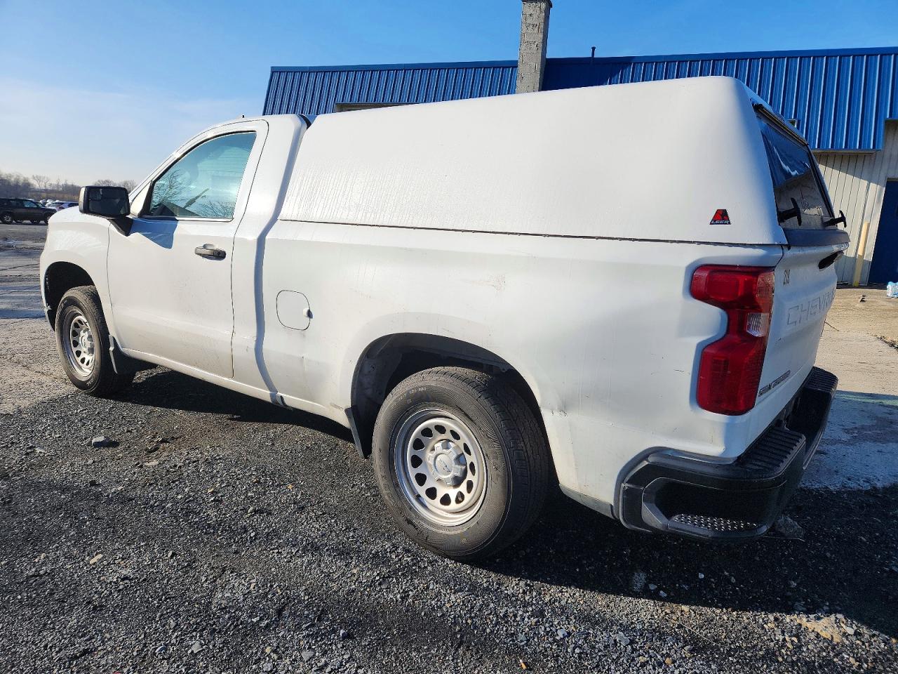2023 CHEVROLET SILVERADO C1500 photo 2