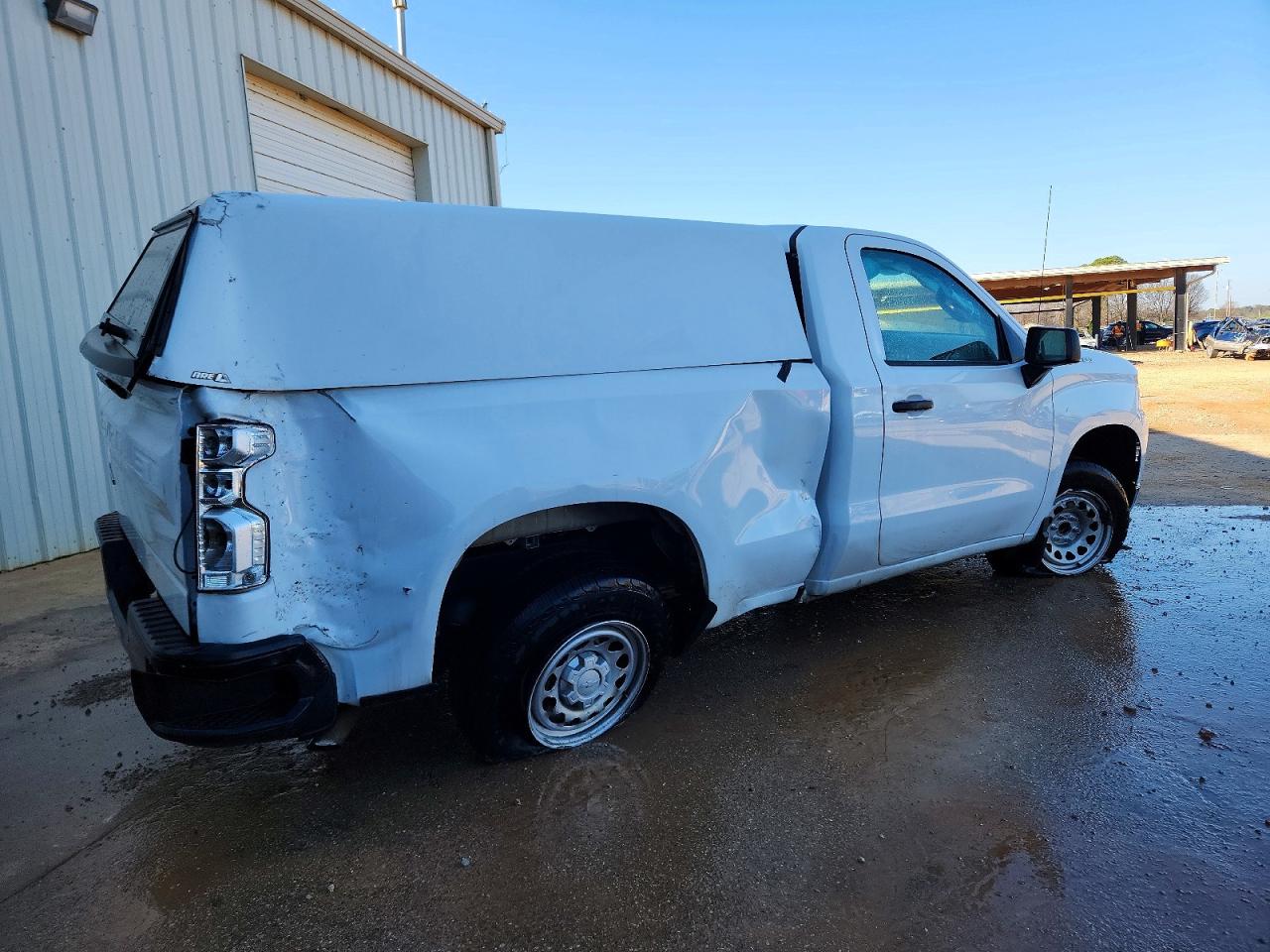 2023 CHEVROLET SILVERADO C1500 photo 3