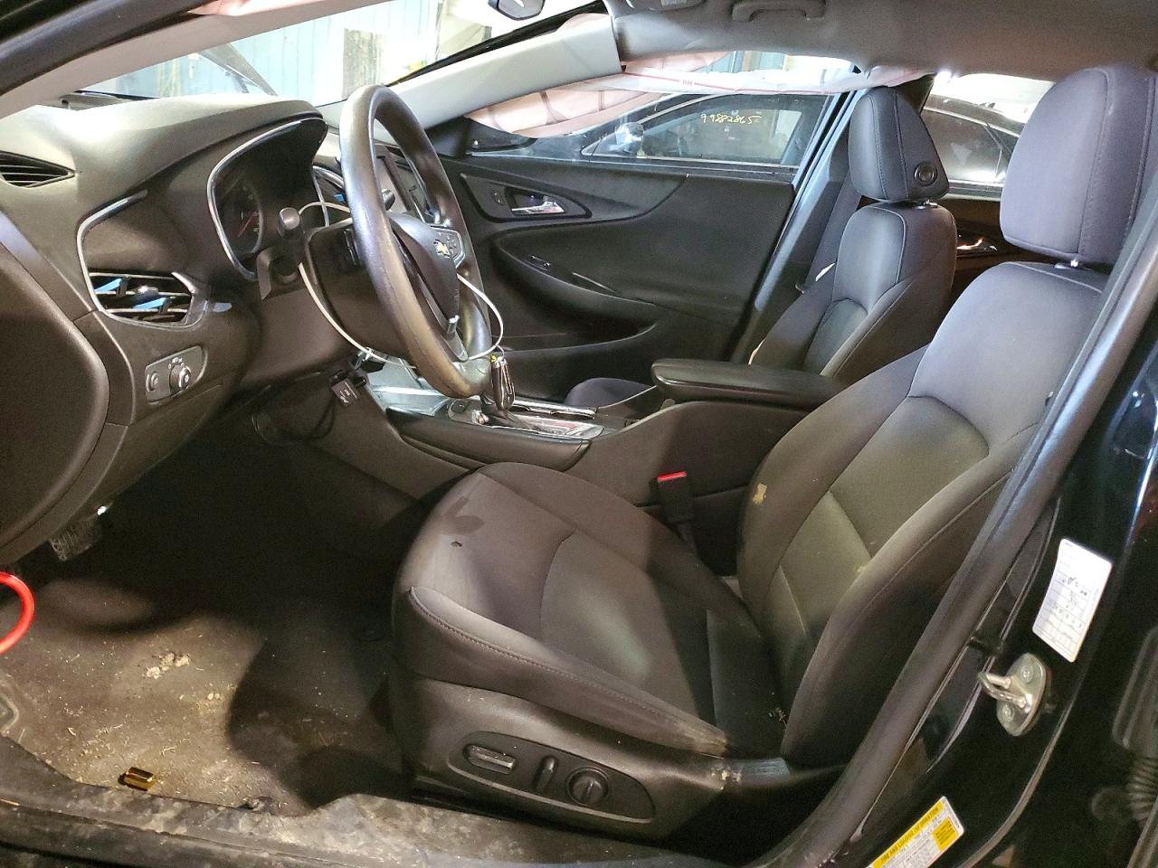 2017 CHEVROLET MALIBU photo 7