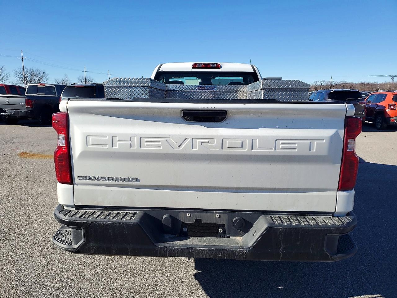 2024 CHEVROLET SILVERADO C1500 photo 6