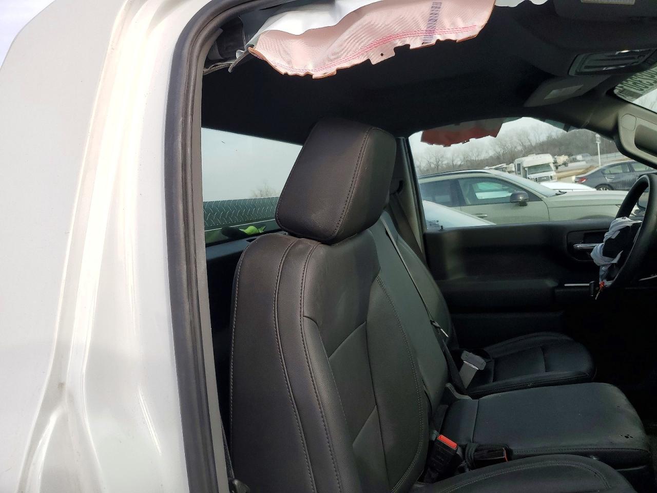 2024 CHEVROLET SILVERADO C1500 photo 10