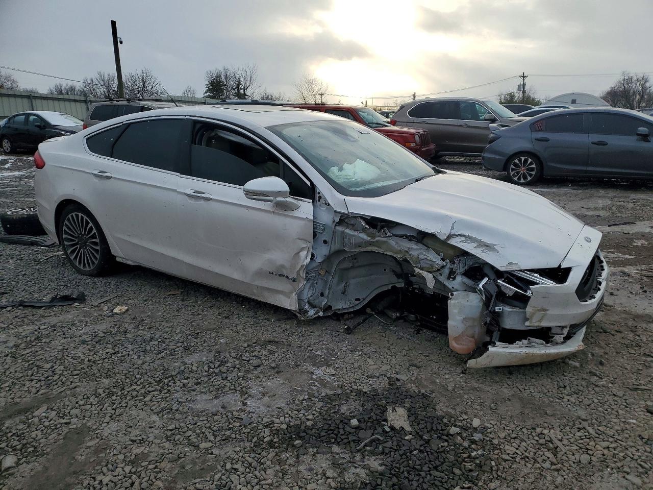 2017 FORD FUSION TITANIUM HEV photo 4
