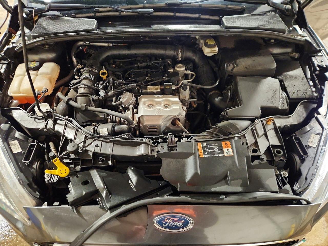2018 FORD FOCUS SE photo 11