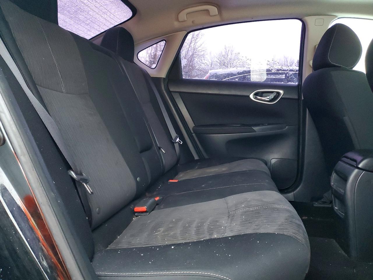 2015 NISSAN SENTRA S photo 10