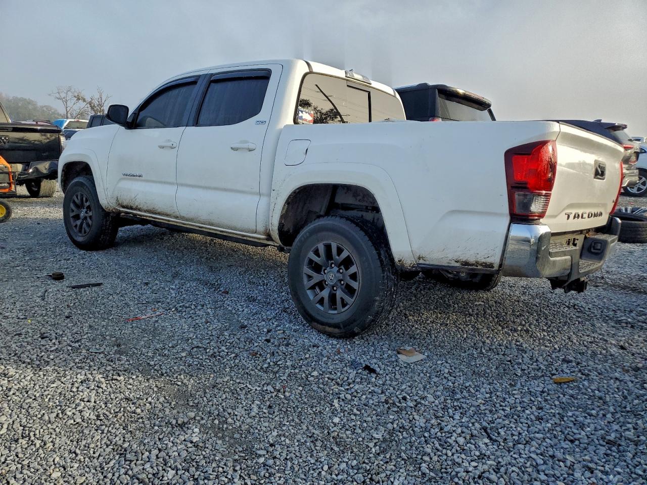 2021 TOYOTA TACOMA DOUBLE CAB photo 2