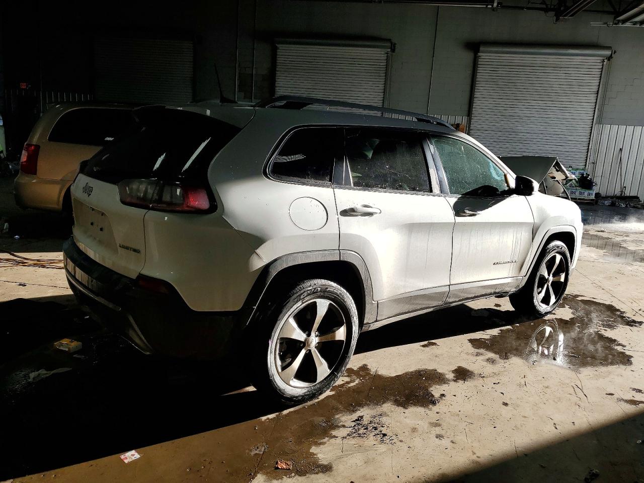 2019 JEEP CHEROKEE LIMITED photo 3