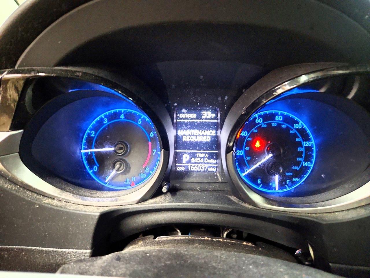 2016 TOYOTA COROLLA L photo 9
