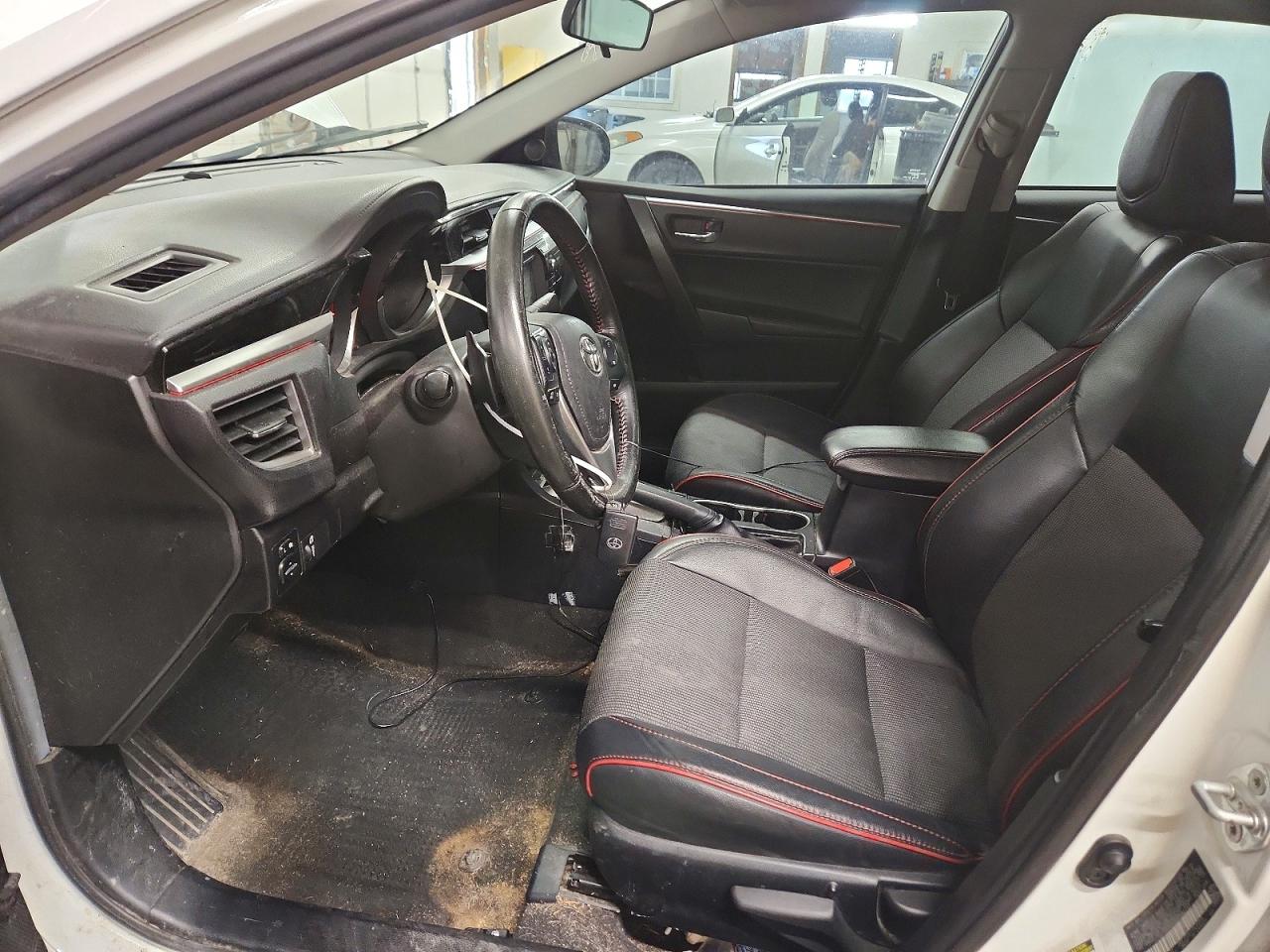 2016 TOYOTA COROLLA L photo 7