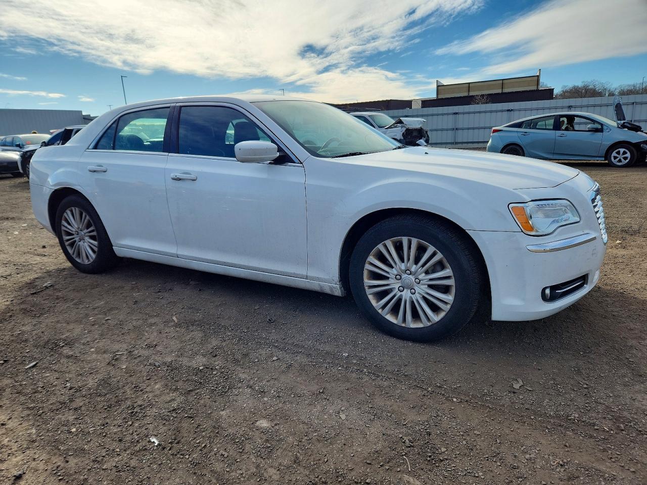 2014 CHRYSLER 300 photo 4