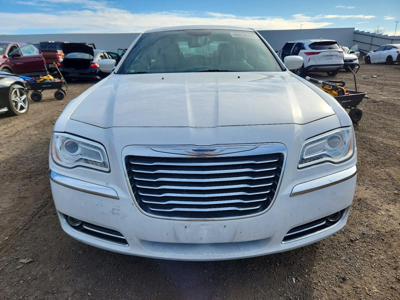2014 CHRYSLER 300 photo 5