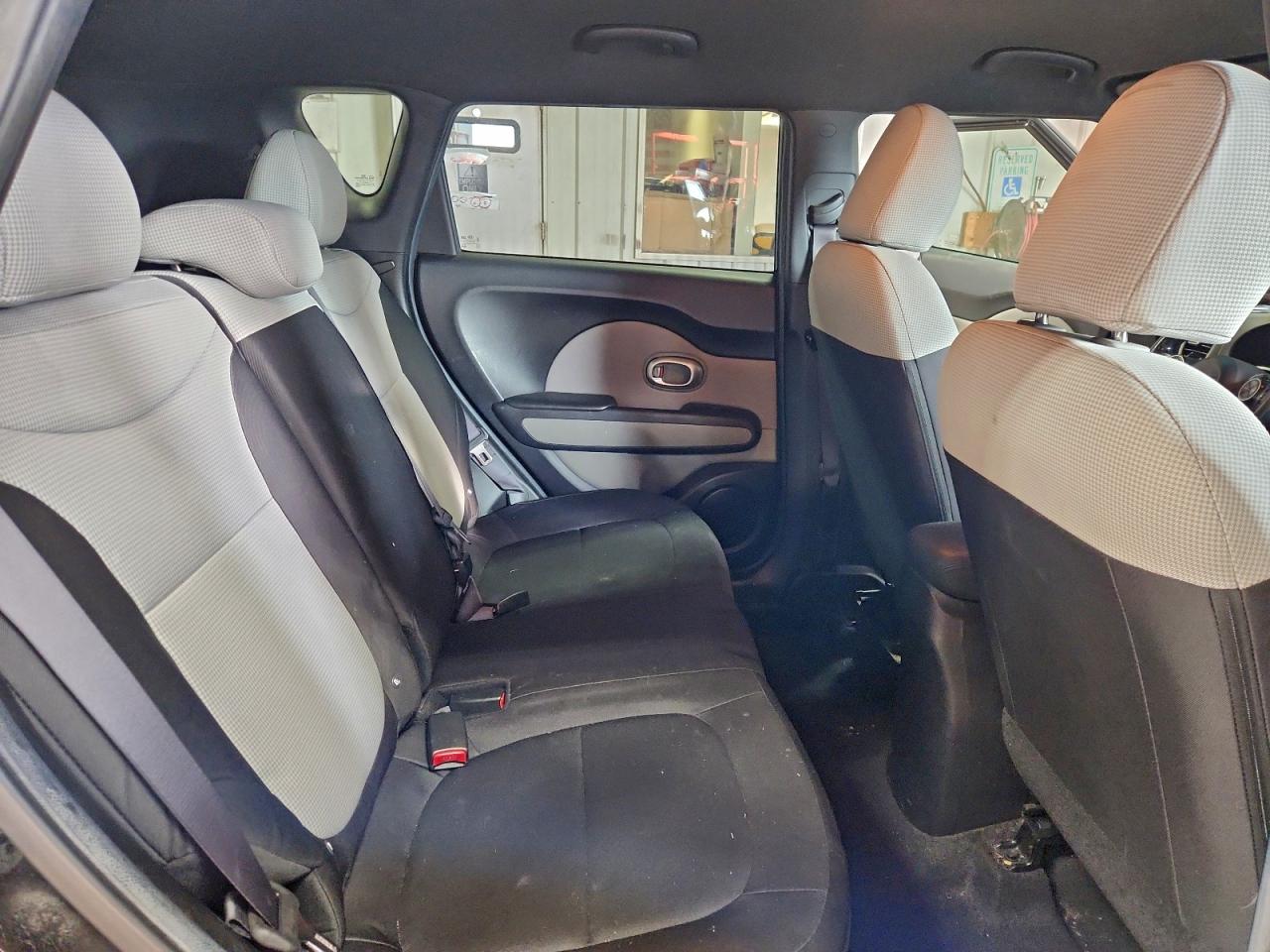 2015 KIA SOUL photo 11