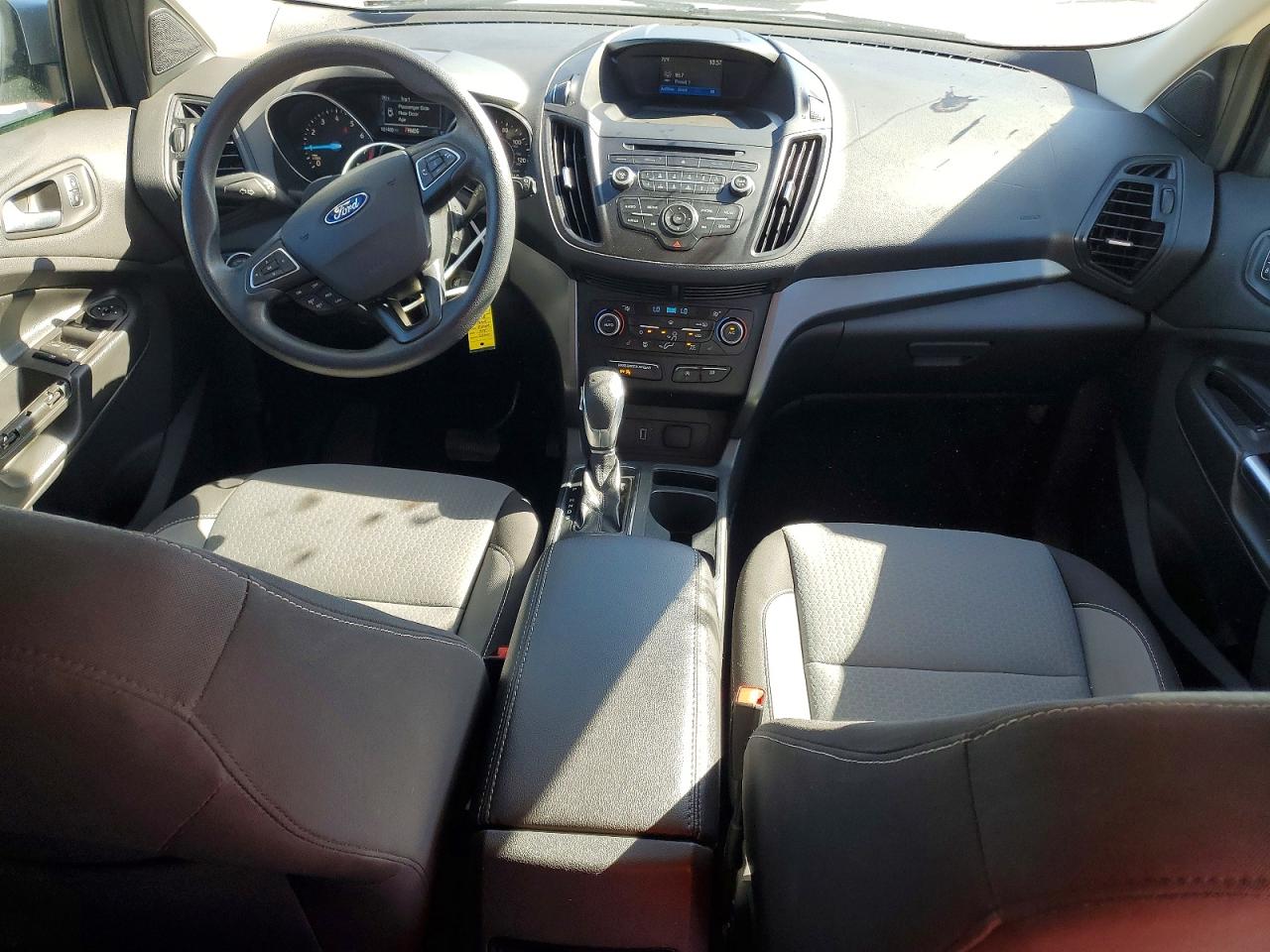 2018 FORD ESCAPE SE photo 8