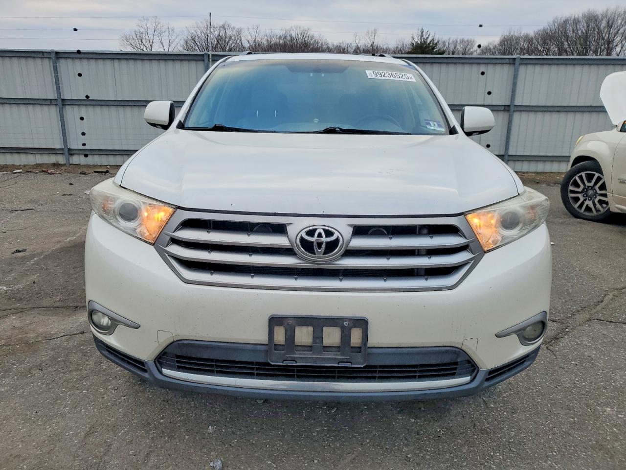 2013 TOYOTA HIGHLANDER LIMITED photo 5