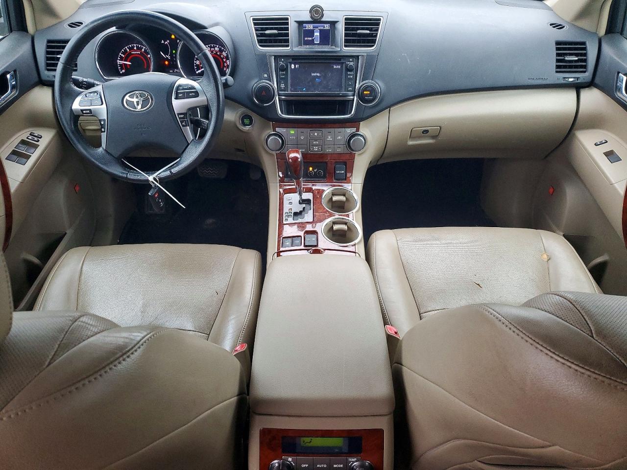 2013 TOYOTA HIGHLANDER LIMITED photo 8