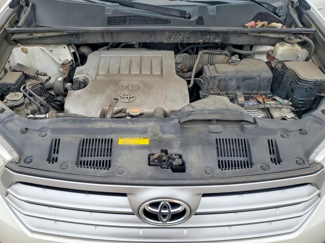 2013 TOYOTA HIGHLANDER LIMITED photo 12