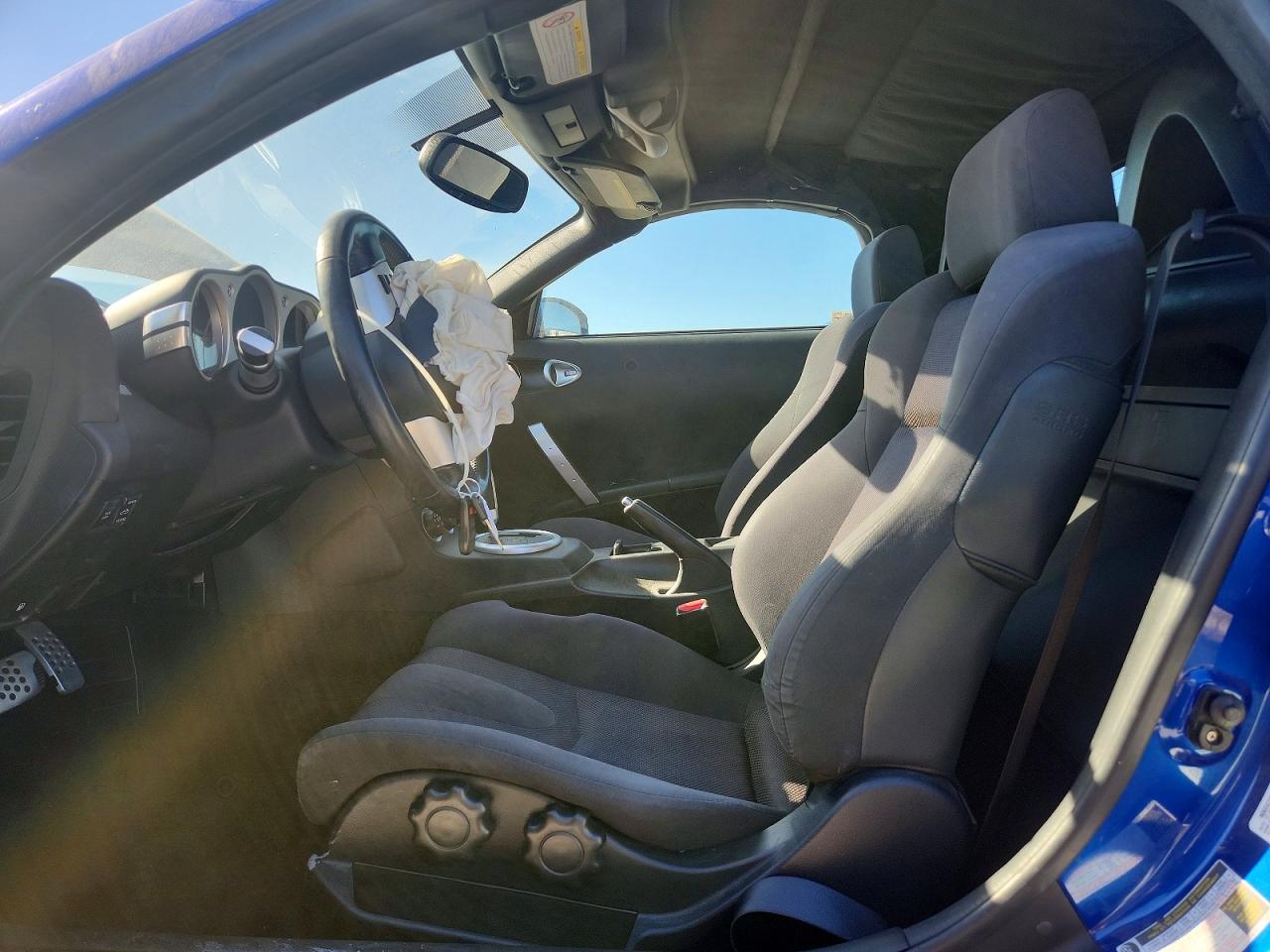 2005 NISSAN 350Z photo 7