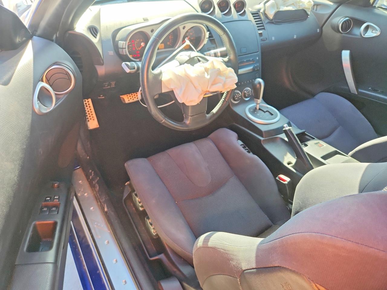 2005 NISSAN 350Z photo 8
