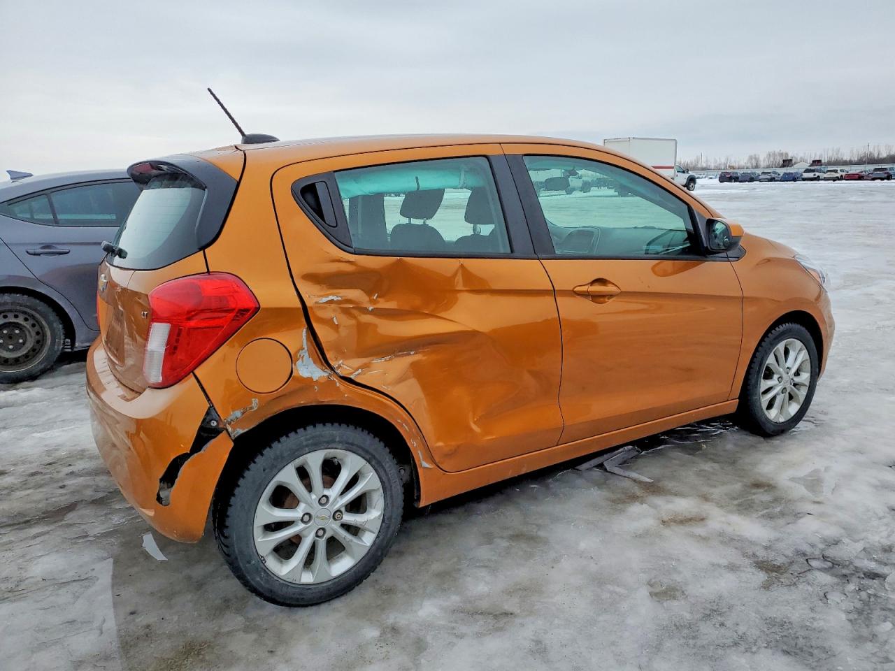 2019 CHEVROLET SPARK 1LT photo 3