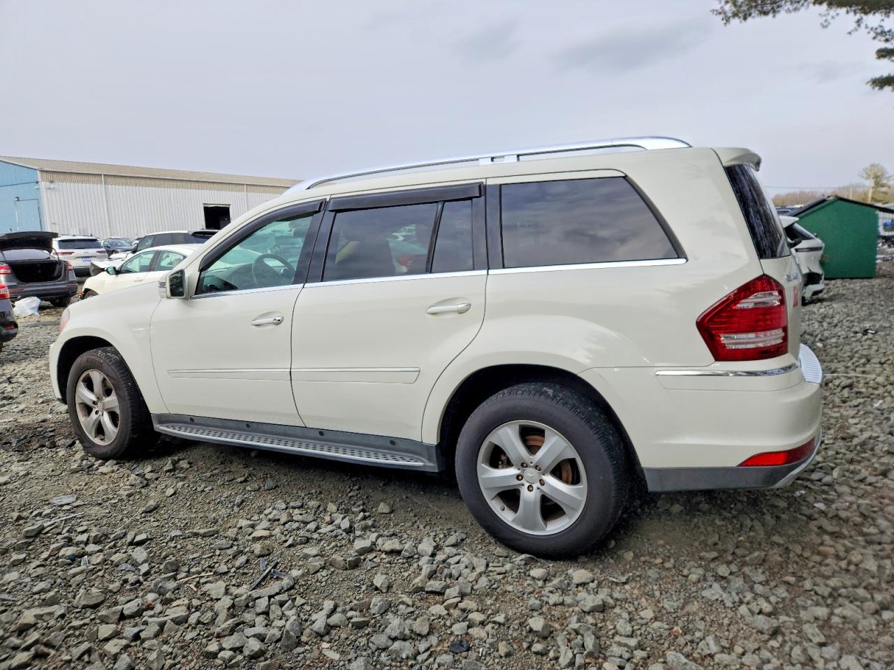 2012 MERCEDES-BENZ GL 450 4MATIC photo 2
