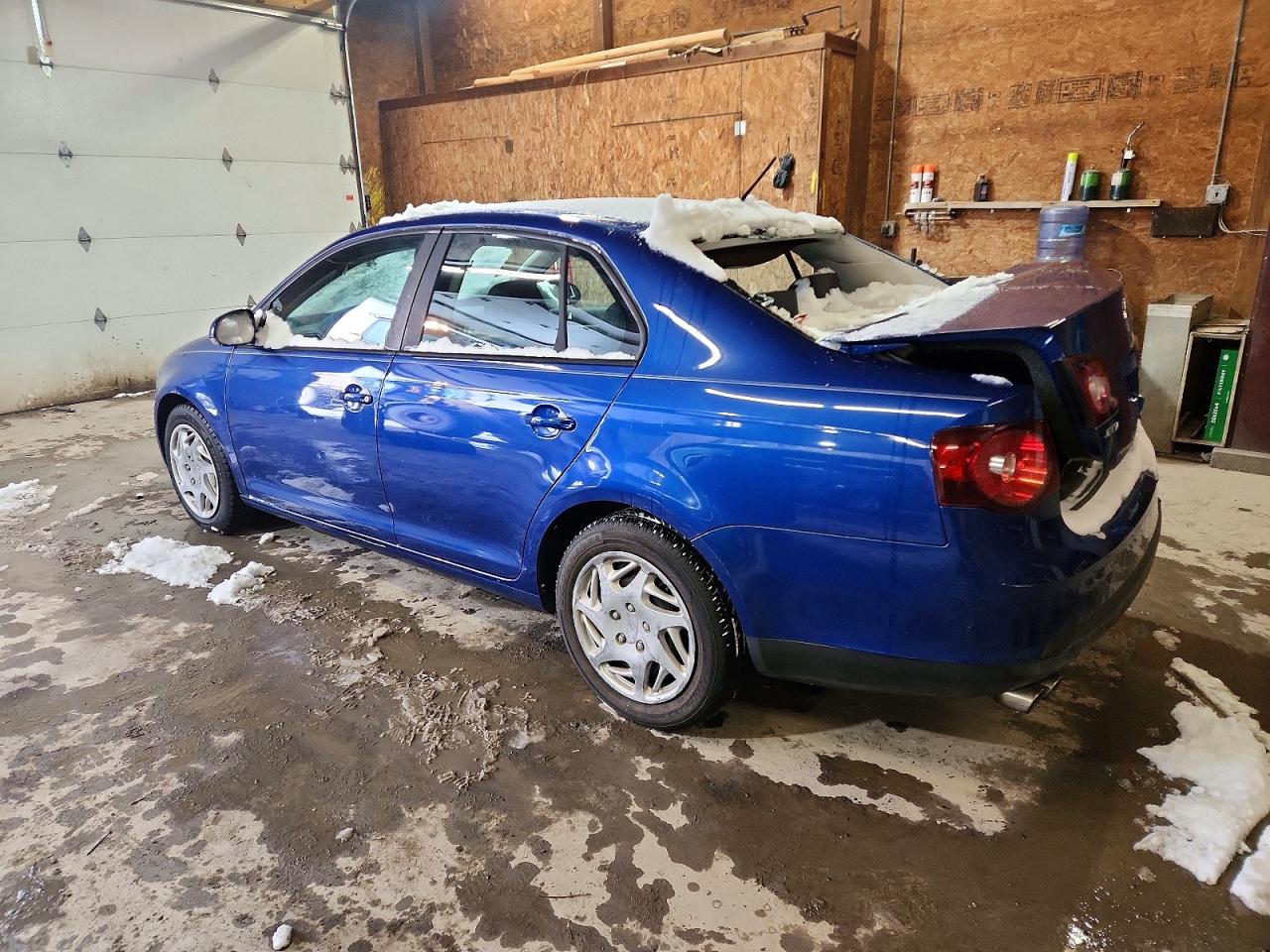 2008 VOLKSWAGEN JETTA S photo 2