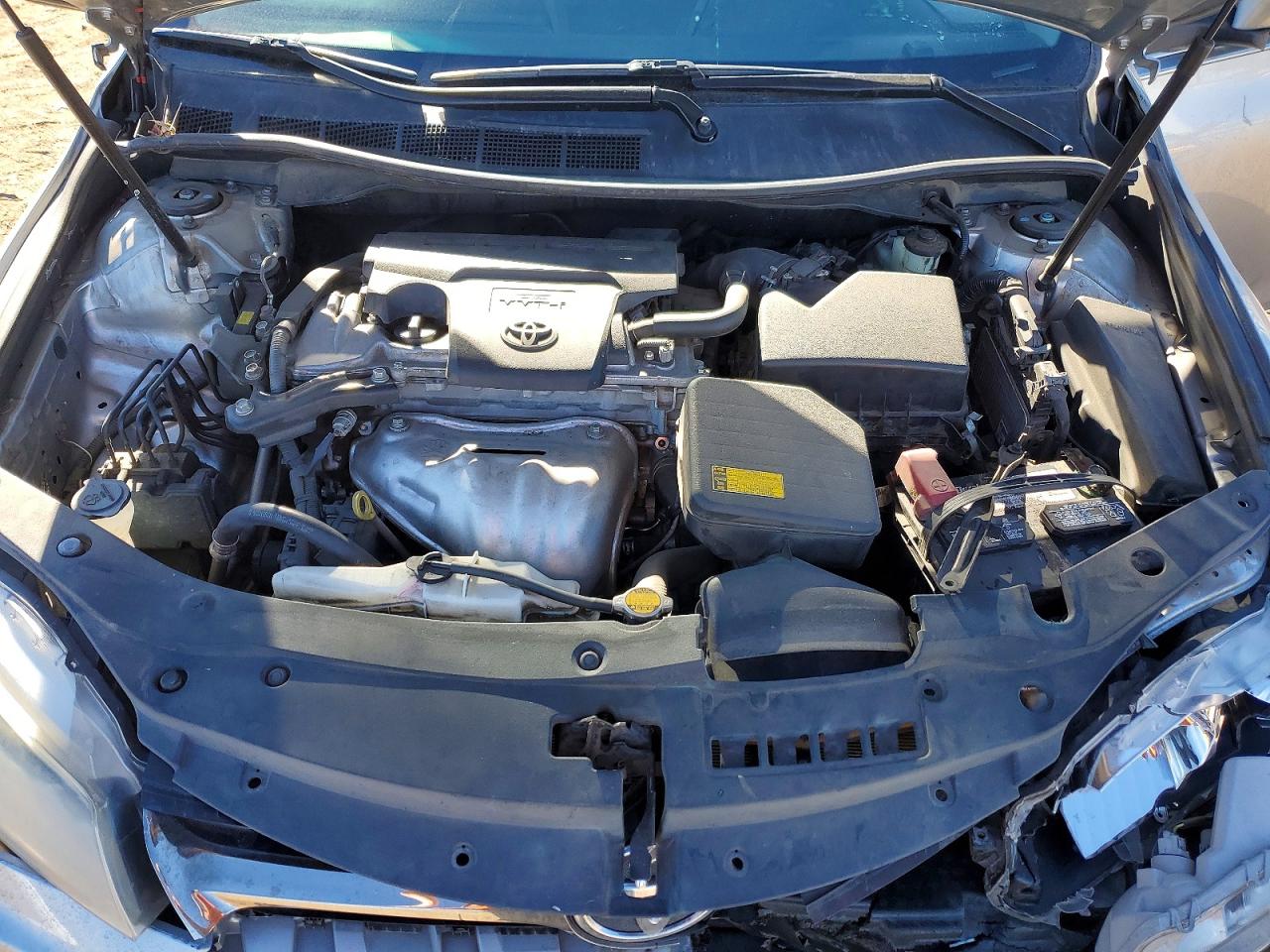 2015 TOYOTA CAMRY LE photo 11
