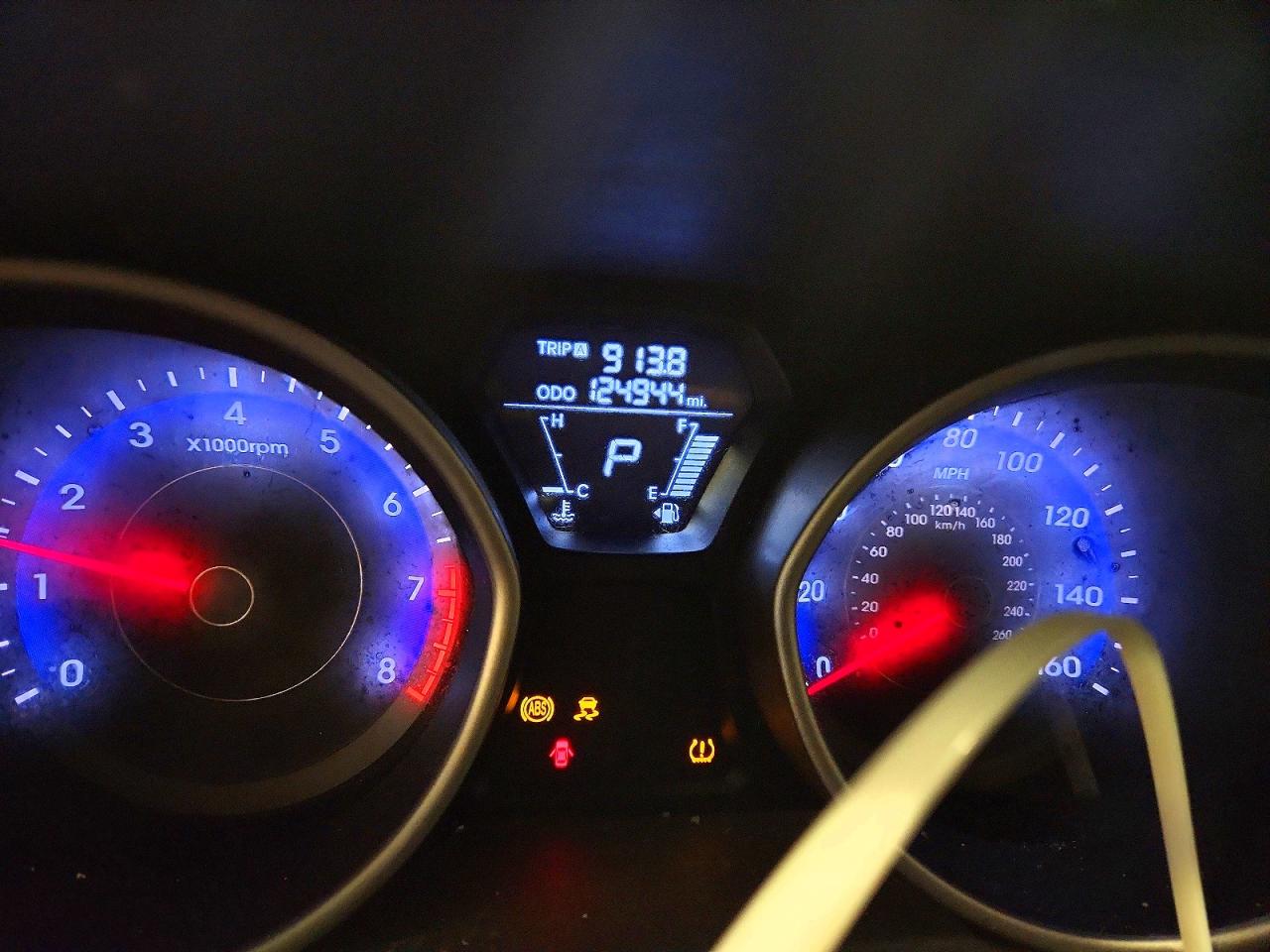 2013 HYUNDAI ELANTRA GLS photo 9