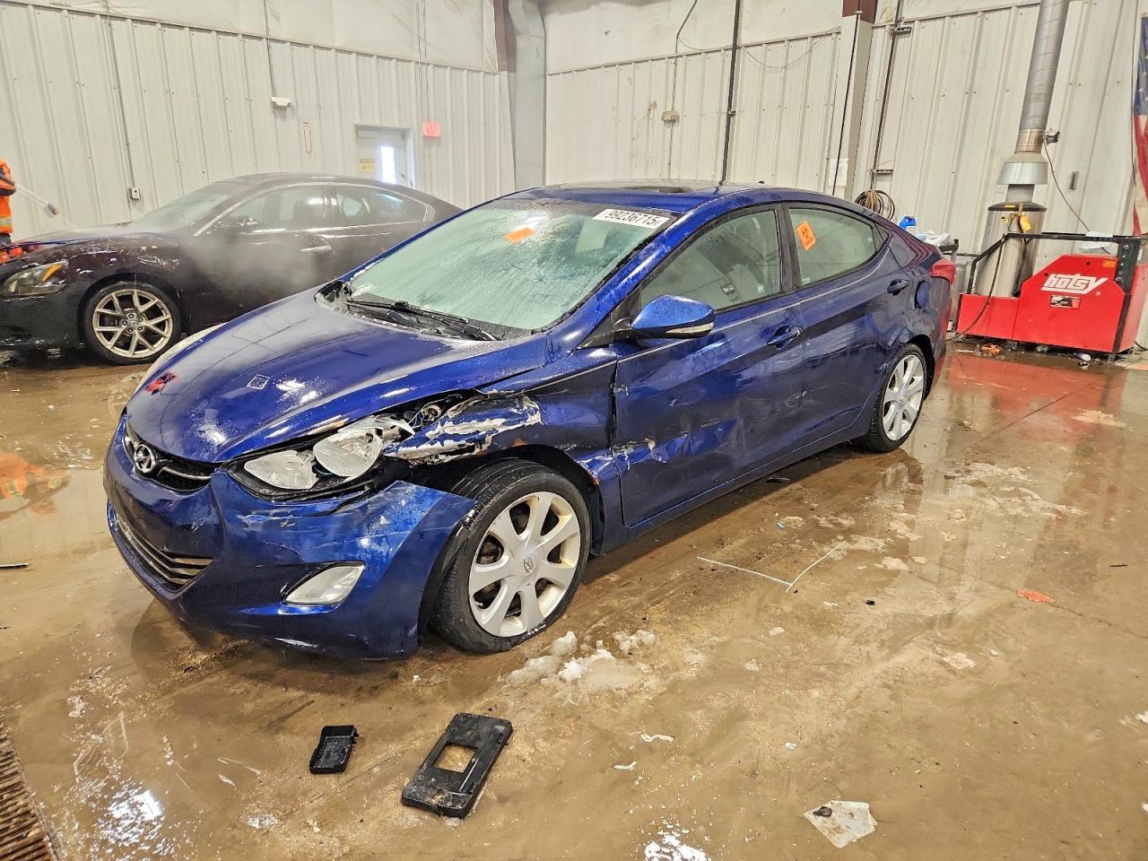 2013 HYUNDAI ELANTRA