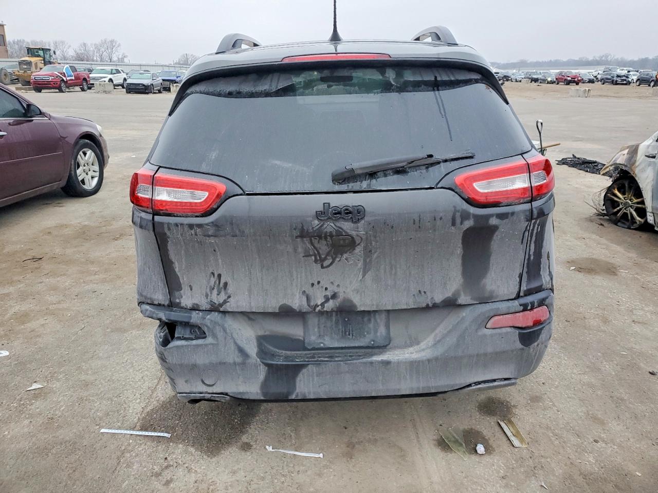 2016 JEEP CHEROKEE LATITUDE photo 6