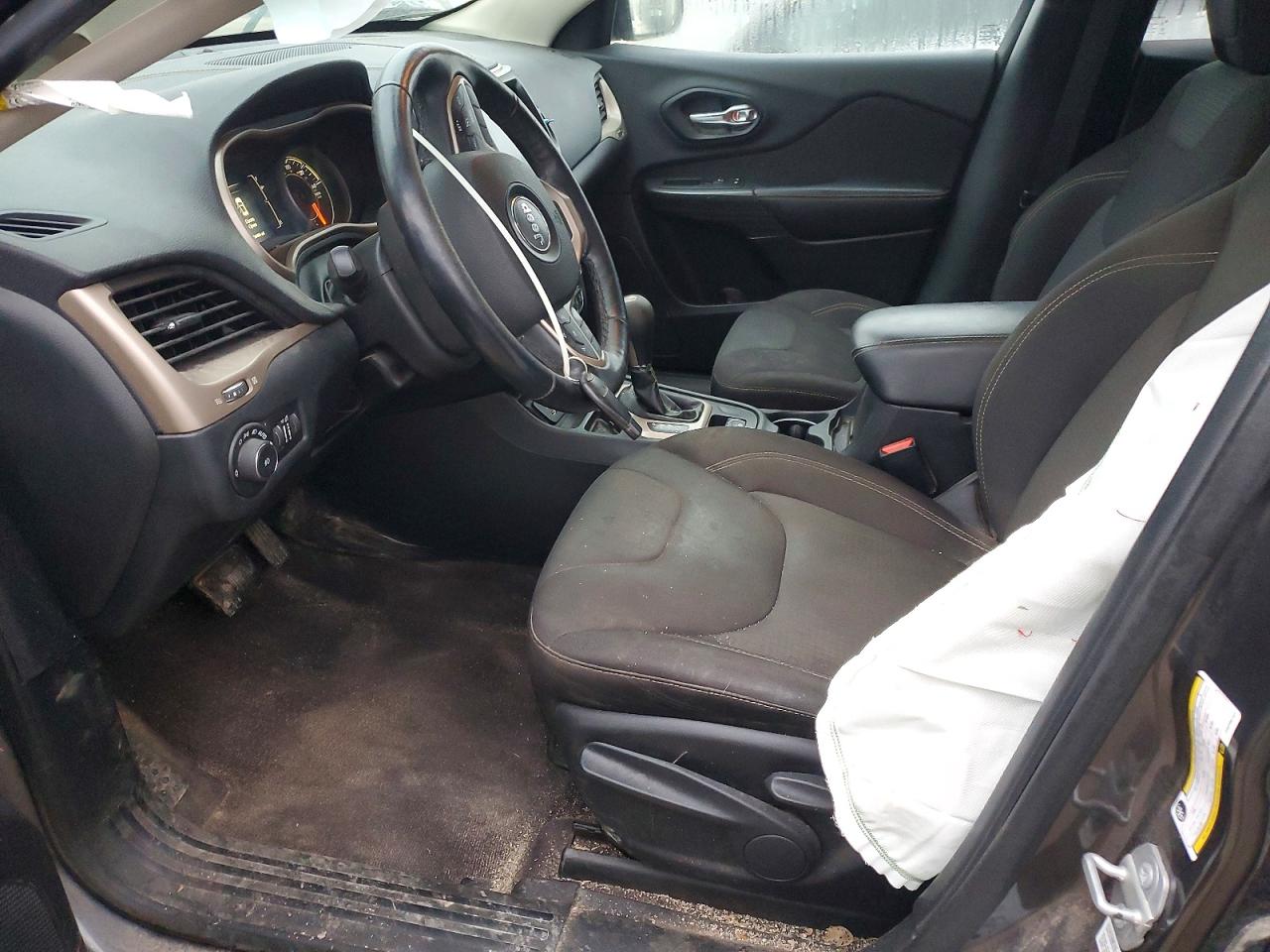 2016 JEEP CHEROKEE LATITUDE photo 7
