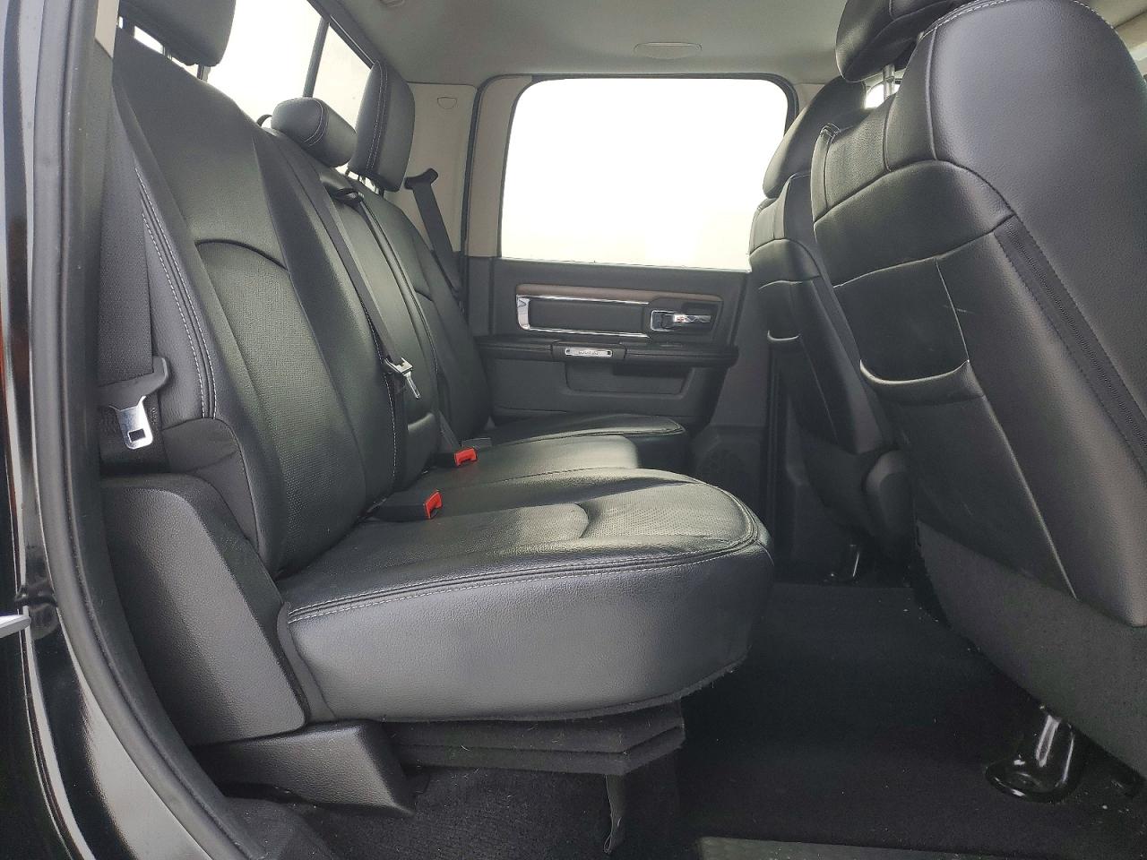 2013 RAM 1500 LARAMIE photo 10