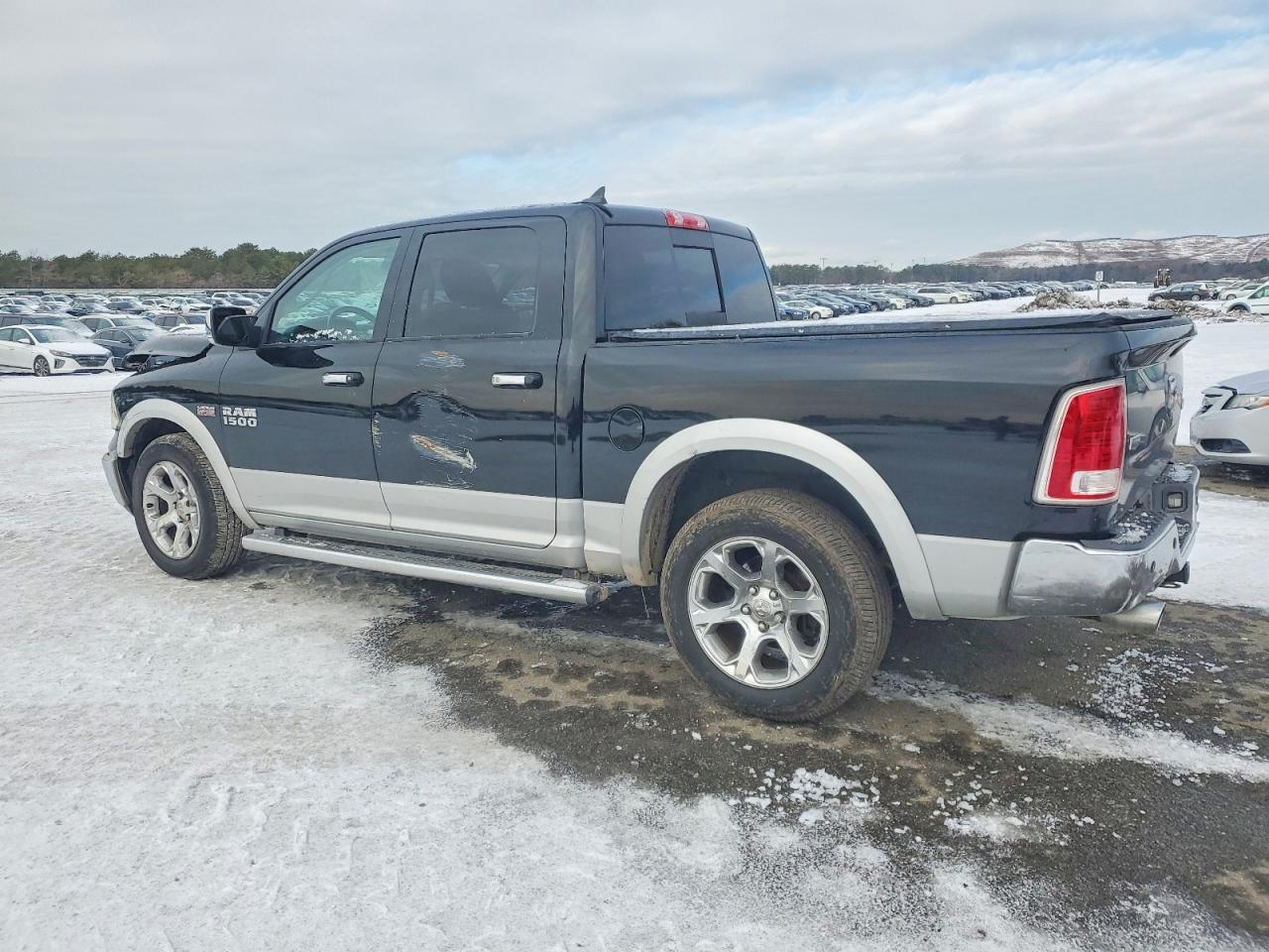 2013 RAM 1500 LARAMIE photo 2