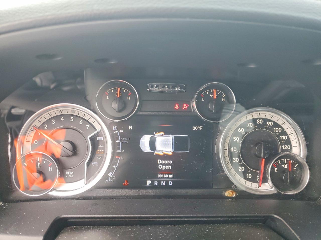 2013 RAM 1500 LARAMIE photo 9