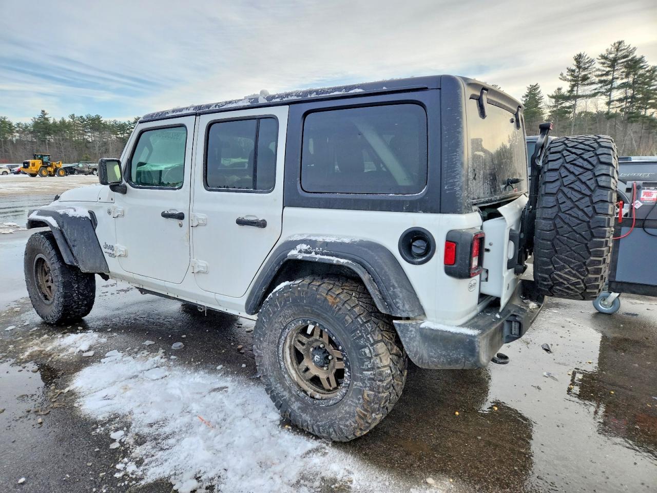 2019 JEEP WRANGLER UNLIMITED SPORT photo 2