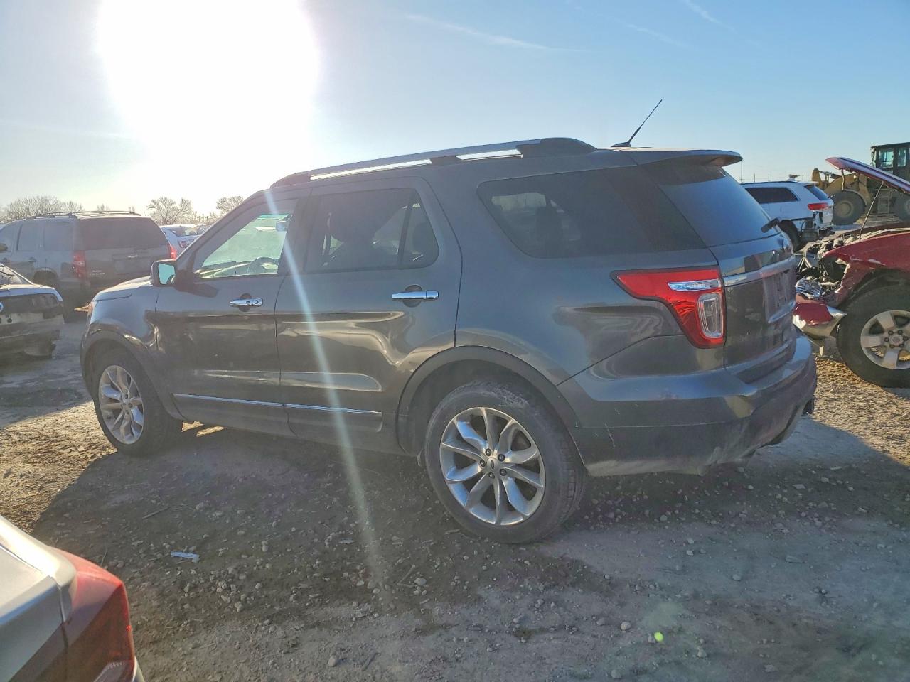 2015 FORD EXPLORER LIMITED photo 2