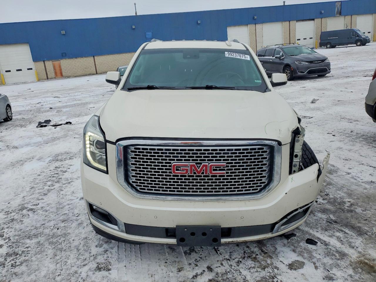 2015 GMC YUKON XL DENALI photo 5