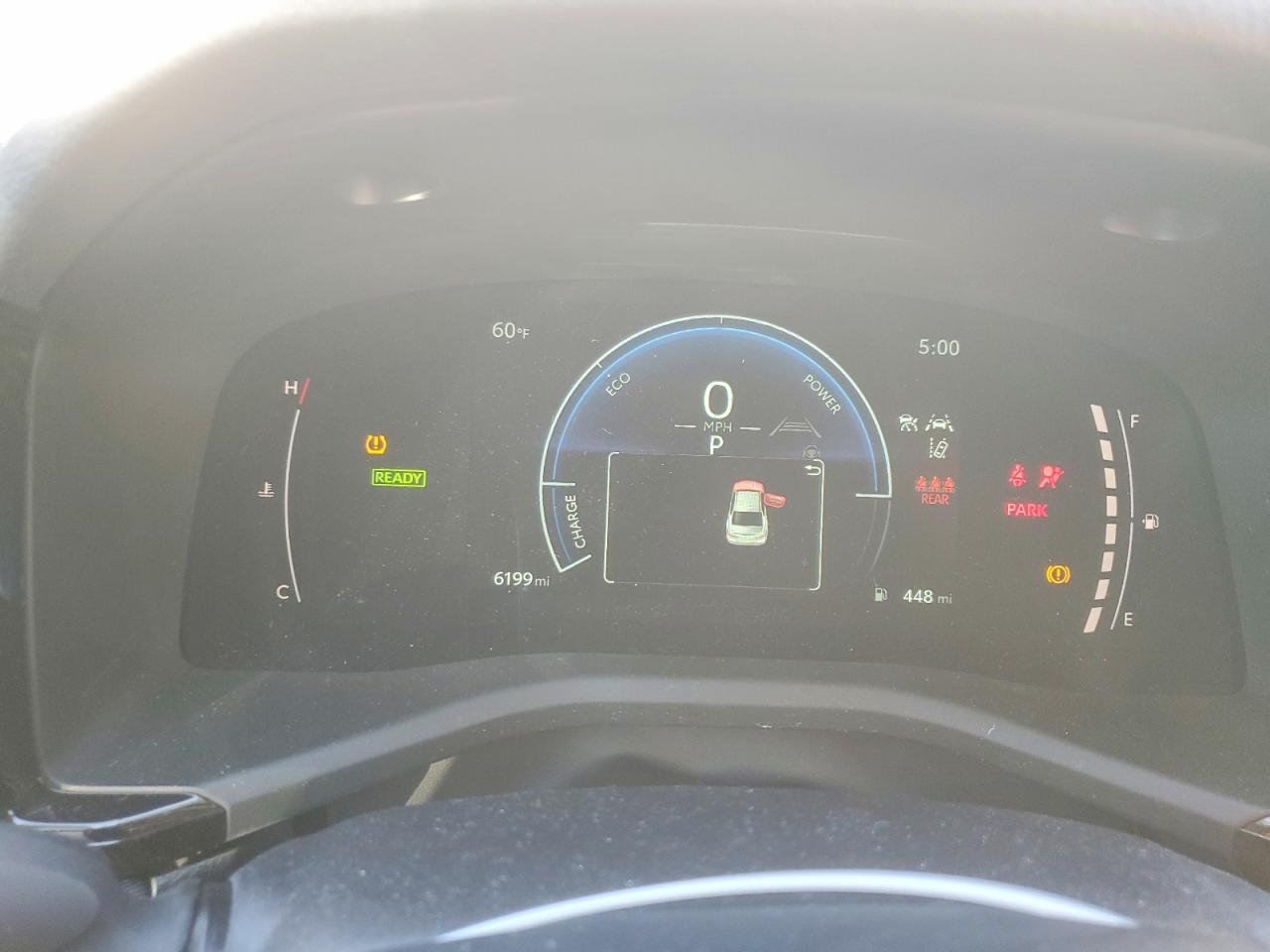 2025 TOYOTA CAMRY LE photo 9