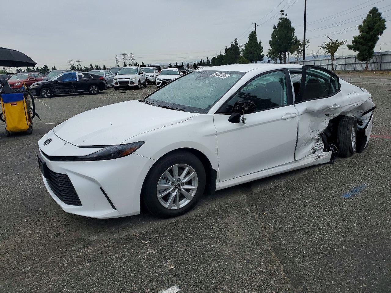 2025 TOYOTA CAMRY