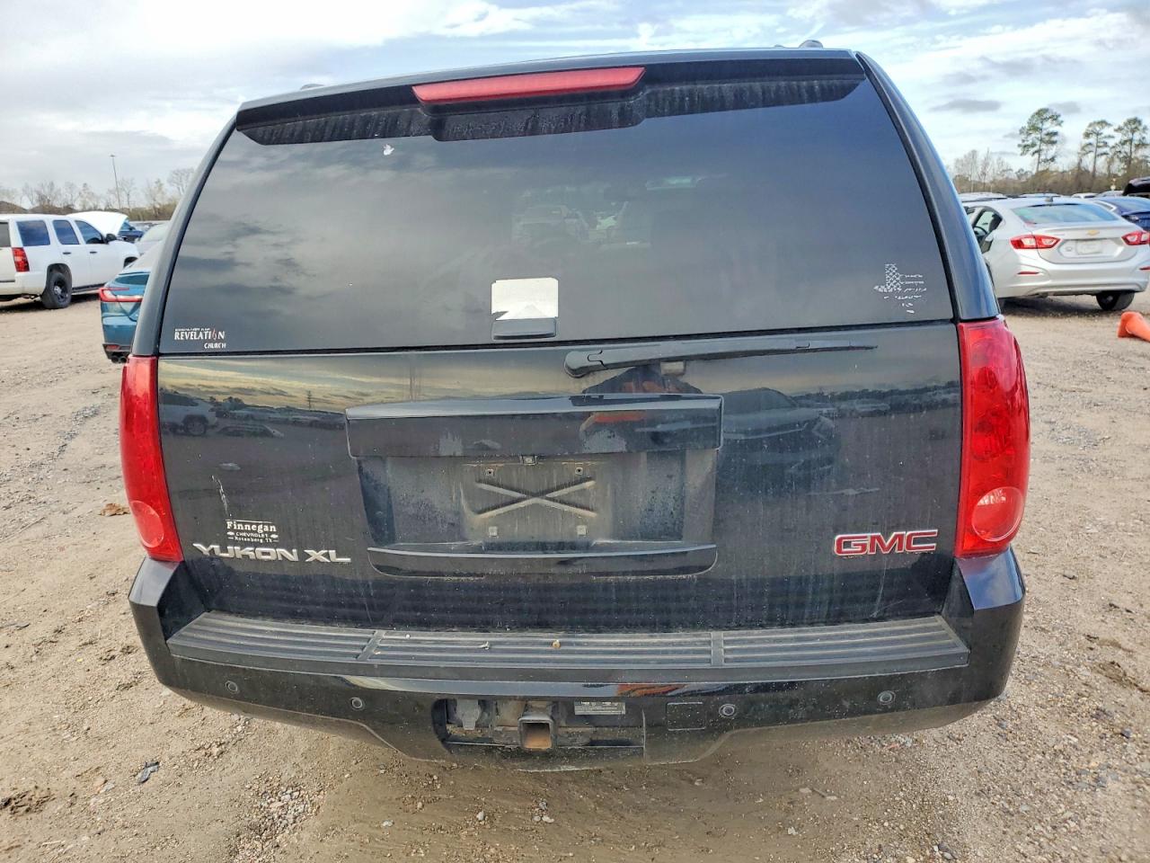 2014 GMC YUKON XL C1500 SLT photo 11