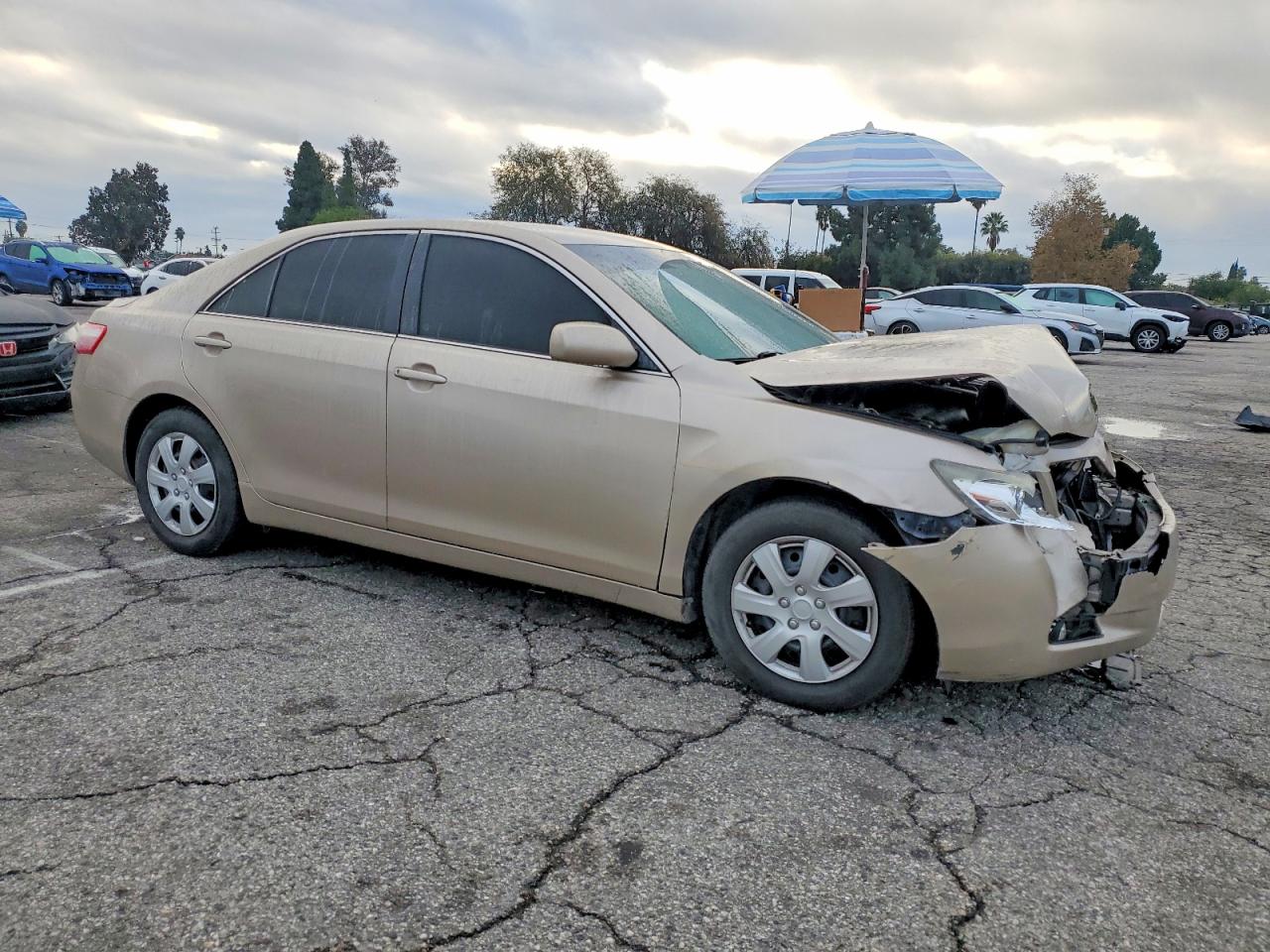 2009 TOYOTA CAMRY BASE photo 4