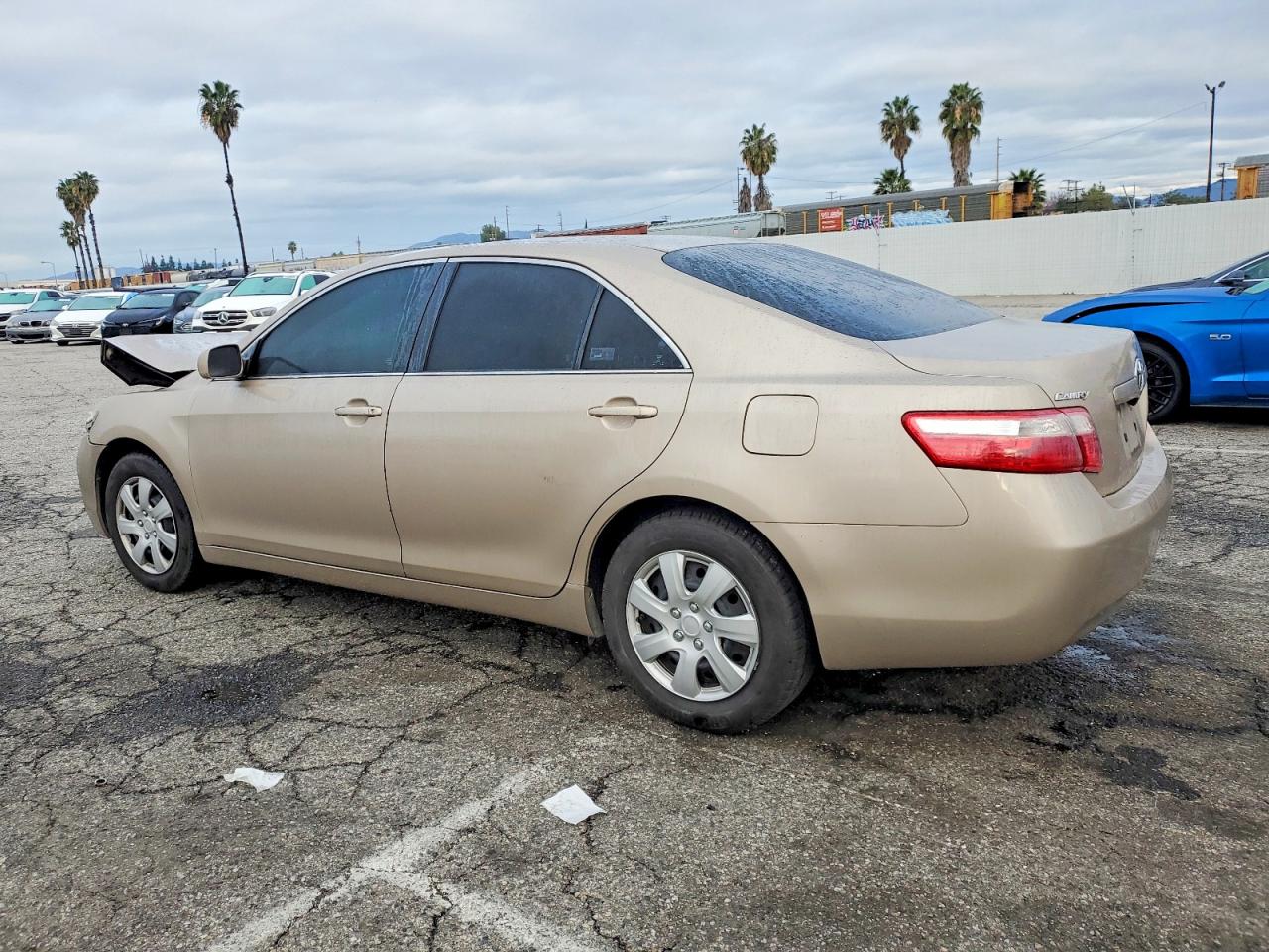 2009 TOYOTA CAMRY BASE photo 2