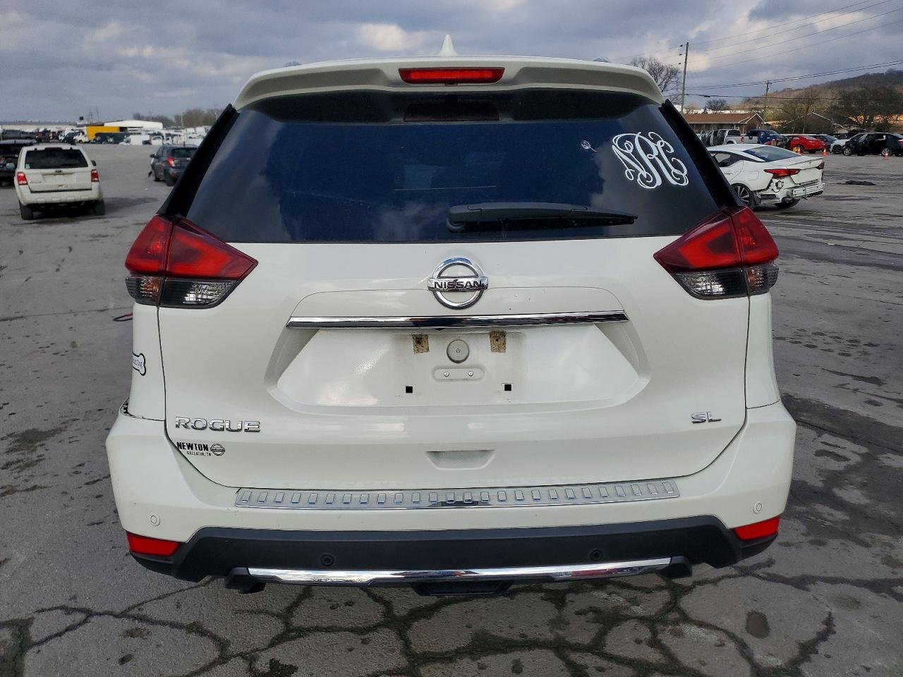 2019 NISSAN ROGUE S photo 6