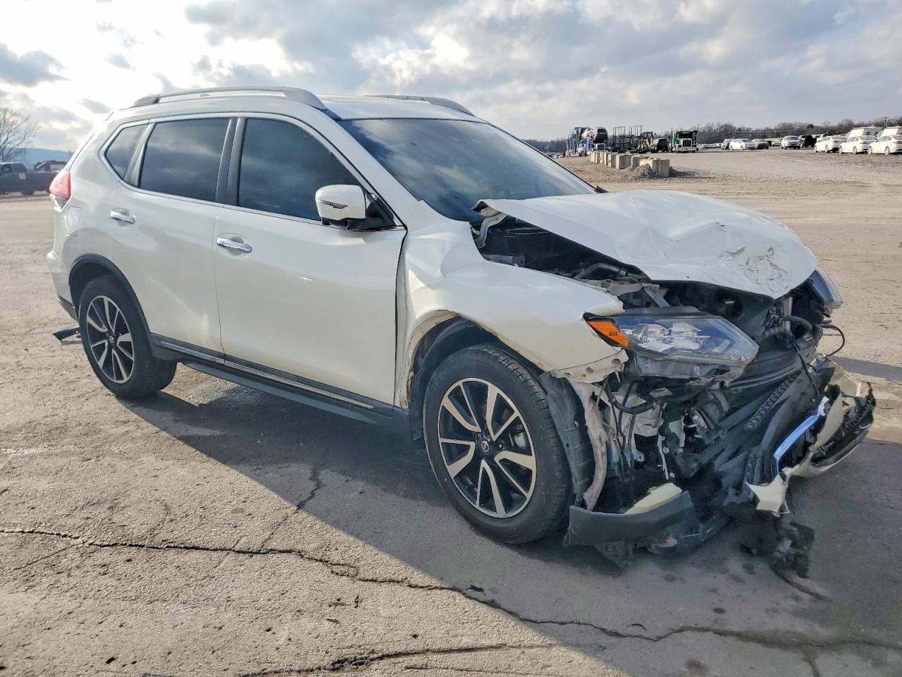 2019 NISSAN ROGUE S photo 4